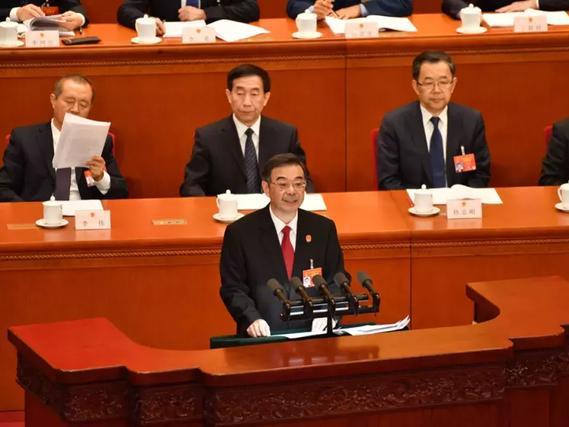 利来官方网两会进行时 女代表、女委员亮相说两会
