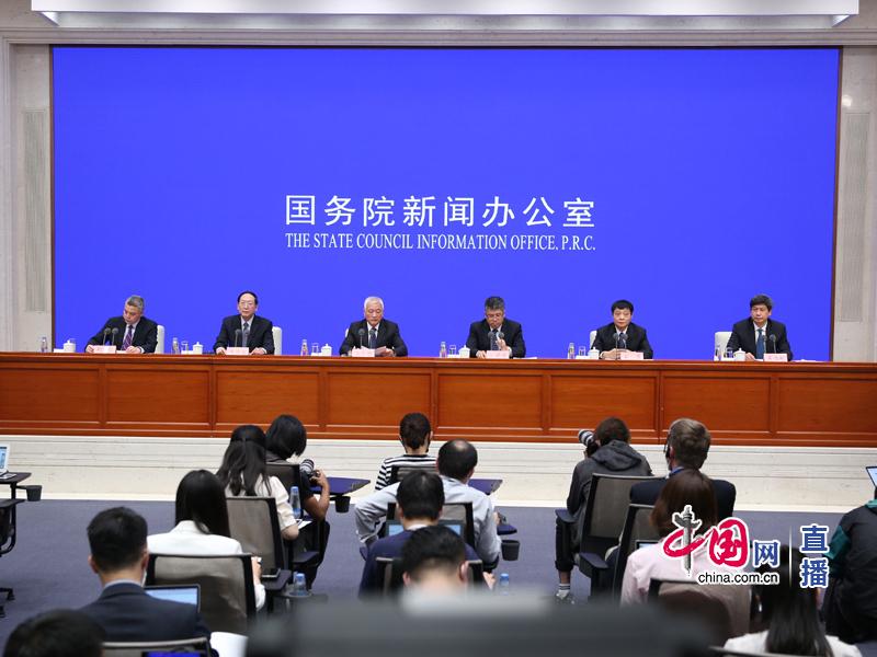2025年1月7日 新闻AI夜读 济南多个区县两会开幕；西藏日喀则市定日利国娱乐国际老牌w66县发生68级地震；全面取消在就业地参保户籍限制